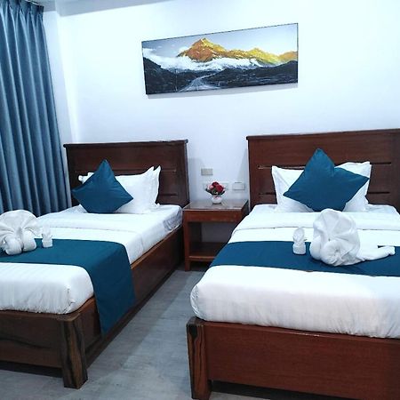 Panda Guest House Coron Buitenkant foto
