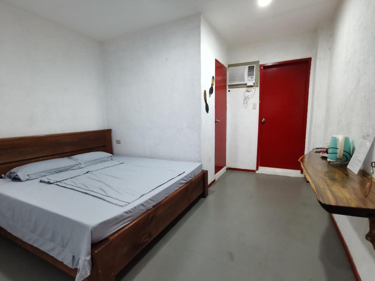 Panda Guest House Coron Buitenkant foto